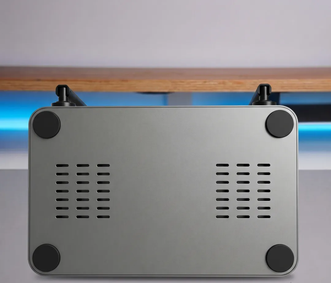 superbox-s7-ultra-bottom-base-cooling-vents
