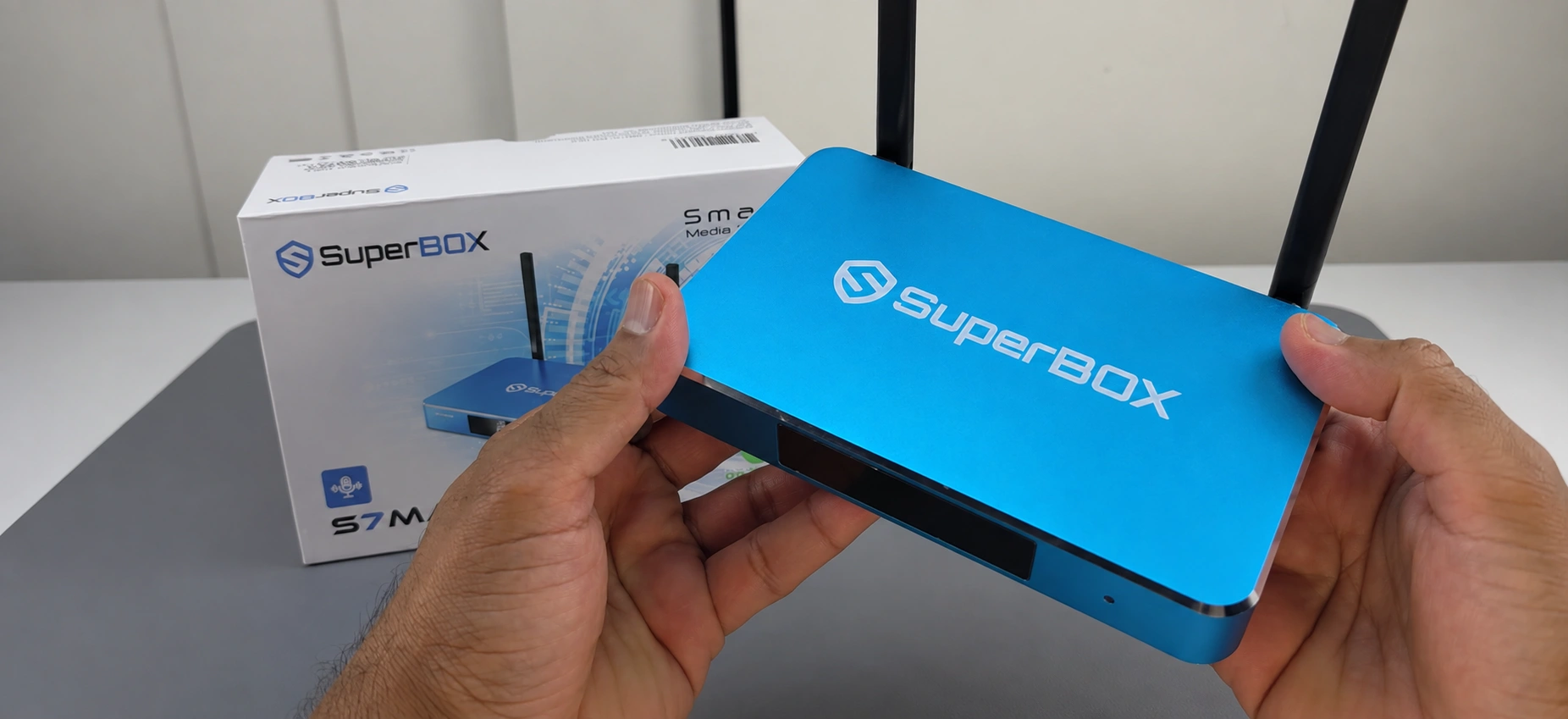 vSeeBox vs SuperBox: Technical Comparison and Buying Guide 18 Durable aluminum alloy chassis with superior passive cooling.
